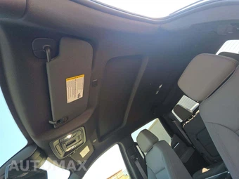 2025 GMC Sierra 1500 SLT Crew Cab Short Bed 4SA - miniatura 8