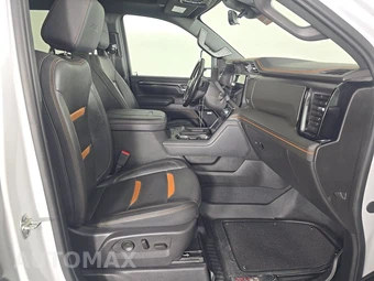 2025 GMC Sierra 2500HD AT4 Crew Cab Long Bed 4SB - miniatura 8