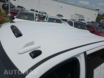 2025 GMC Sierra 2500HD AT4 Crew Cab Medium Bed 4SB - miniatura 9