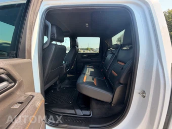 2025 GMC Sierra 2500HD AT4 Crew Cab Medium Bed 4SB - miniatura 17
