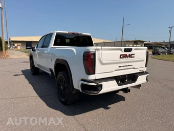 2025 GMC Sierra 2500HD AT4 Crew Cab Medium Bed 4SB - miniatura 8