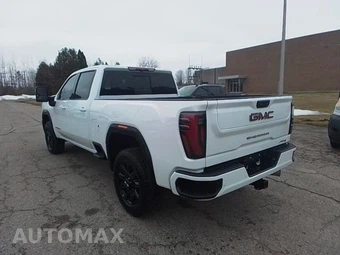 2025 GMC Sierra 2500HD AT4 Crew Cab Medium Bed 4SB - miniatura 3