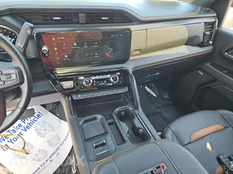 2025 GMC Sierra 2500HD AT4 Crew Cab Medium Bed 4SB - miniatura 10