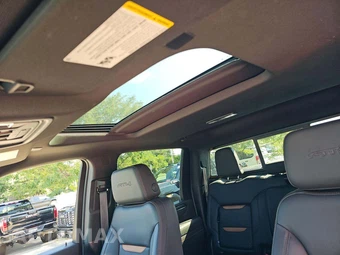 2025 GMC Sierra 2500HD AT4 Crew Cab Medium Bed 4SB - miniatura 11