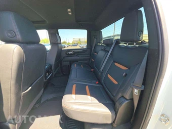 2025 GMC Sierra 2500HD AT4 Crew Cab Medium Bed 4SB - miniatura 10