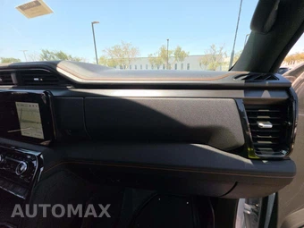 2025 GMC Sierra 2500HD AT4 Crew Cab Medium Bed 4SB - miniatura 16