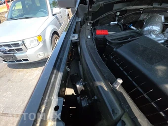 2025 GMC Sierra 2500HD AT4 Crew Cab Medium Bed 4SB - miniatura 26