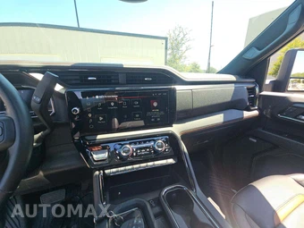 2025 GMC Sierra 2500HD AT4 Crew Cab Medium Bed 4SB - miniatura 10