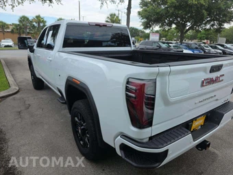 2025 GMC Sierra 2500HD AT4 Crew Cab Medium Bed 4SB - miniatura 2