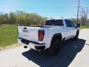 2025 GMC Sierra 2500HD AT4 Crew Cab Medium Bed 4SB - miniatura 6