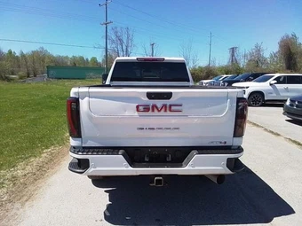 2025 GMC Sierra 2500HD AT4 Crew Cab Medium Bed 4SB - miniatura 8