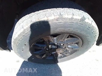 2025 GMC Sierra 2500HD AT4 Crew Cab Medium Bed 4SB - miniatura 9