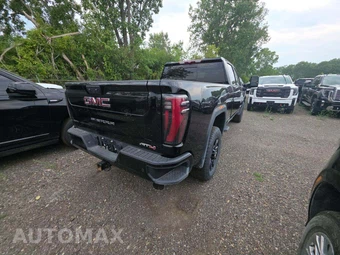 2025 GMC Sierra 2500HD AT4 Crew Cab Medium Bed 4SB - miniatura 3