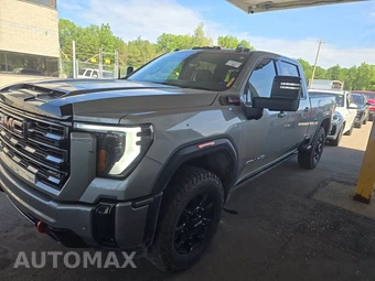 2025 GMC Sierra 2500HD AT4 Crew Cab Medium Bed 4SB