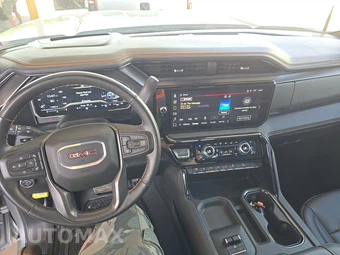 2025 GMC Sierra 2500HD AT4 Crew Cab Medium Bed 4SB - miniatura 11