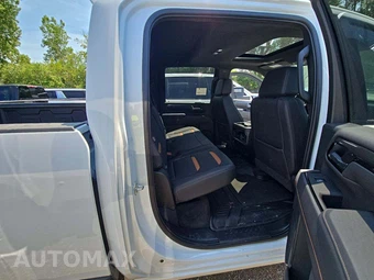 2025 GMC Sierra 2500HD AT4 Crew Cab Medium Bed 4SB - miniatura 15