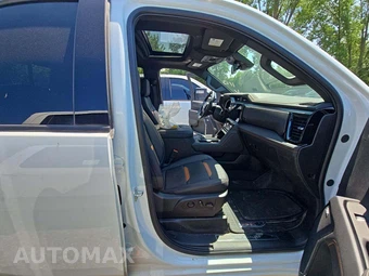 2025 GMC Sierra 2500HD AT4 Crew Cab Medium Bed 4SB - miniatura 17