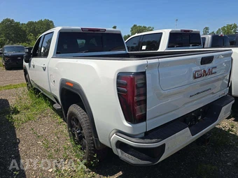 2025 GMC Sierra 2500HD AT4 Crew Cab Medium Bed 4SB - miniatura 2