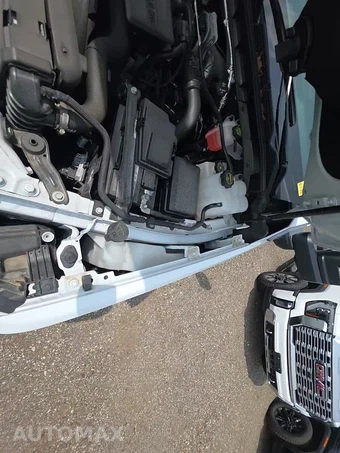 2025 GMC Sierra 2500HD AT4 Crew Cab Medium Bed 4SB - miniatura 21