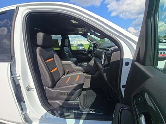 2025 GMC Sierra 2500HD AT4 Crew Cab Medium Bed 4SB - miniatura 15