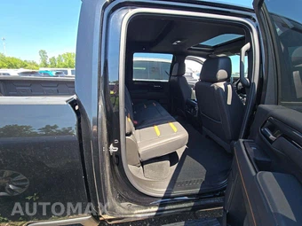 2025 GMC Sierra 2500HD AT4 Crew Cab Medium Bed 4SB - miniatura 16