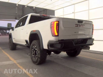 2025 GMC Sierra 2500HD AT4X Crew Cab Medium Bed 4SG - miniatura 6