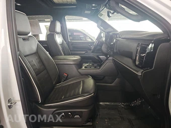 2025 GMC Sierra 2500HD AT4X Crew Cab Medium Bed 4SG - miniatura 8