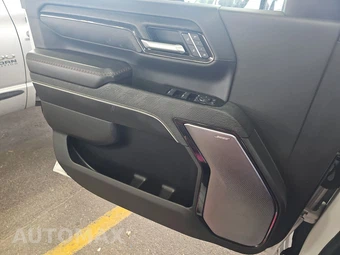 2025 GMC Sierra 2500HD AT4X Crew Cab Medium Bed 4SG - miniatura 9
