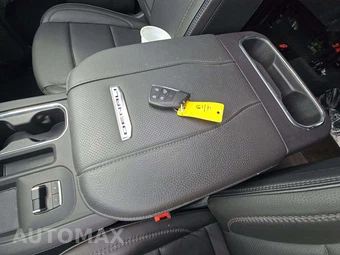 2025 GMC Sierra 2500HD Denali Crew Cab Medium Bed 5SA - miniatura 8