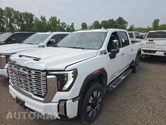 2025 GMC Sierra 2500HD Denali Crew Cab Medium Bed 5SA