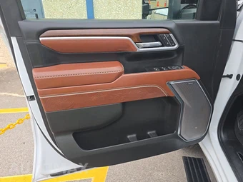 2025 GMC Sierra 2500HD Denali Ultimate Crew Cab Medium Bed 5SB - miniatura 9