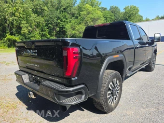 2025 GMC Sierra 2500HD Denali Ultimate Crew Cab Medium Bed 5SB - miniatura 3