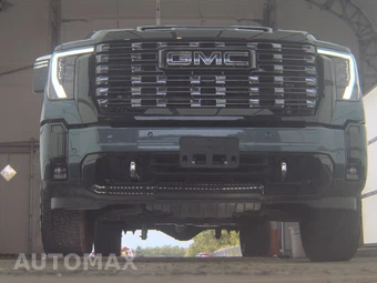 2025 GMC Sierra 2500HD Denali Ultimate Crew Cab Medium Bed 5SB - miniatura 3