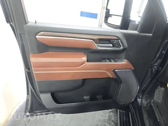 2025 GMC Sierra 2500HD Denali Ultimate Crew Cab Medium Bed 5SB - miniatura 9