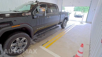 2025 GMC Sierra 2500HD SLT Crew Cab Medium Bed 4SA - car from the USA, Manheim Buy-Now listing at AUTOMAX