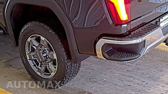 2025 GMC Sierra 2500HD SLT Crew Cab Medium Bed 4SA - miniatura 10