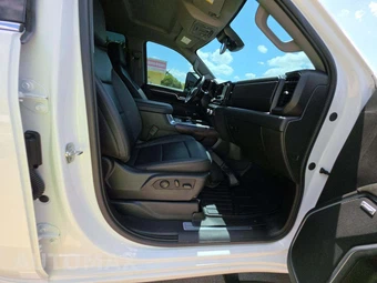 2025 GMC Sierra 2500HD SLT Crew Cab Medium Bed 4SA - miniatura 18