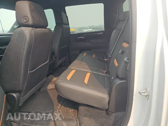2025 GMC Sierra 3500HD AT4 Crew Cab Medium Bed 4SB - miniatura 13