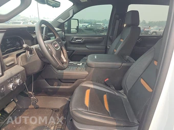 2025 GMC Sierra 3500HD AT4 Crew Cab Medium Bed 4SB - miniatura 7