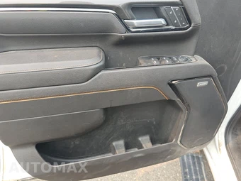 2025 GMC Sierra 3500HD AT4 Crew Cab Medium Bed 4SB - miniatura 9