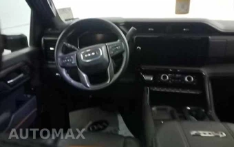 2025 GMC Sierra 3500HD AT4 Crew Cab Medium Bed 4SB - miniatura 11