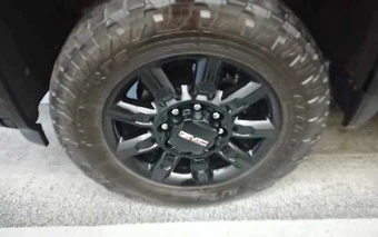 2025 GMC Sierra 3500HD AT4 Crew Cab Medium Bed 4SB - miniatura 9