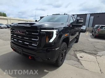 2025 GMC Sierra 3500HD AT4 Crew Cab Medium Bed 4SB