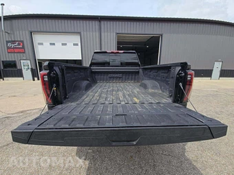 2025 GMC Sierra 3500HD AT4 Crew Cab Medium Bed 4SB - miniatura 11