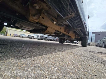 2025 GMC Sierra 3500HD AT4 Crew Cab Medium Bed 4SB - miniatura 4