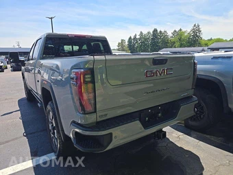 2025 GMC Sierra 3500HD AT4 Crew Cab Medium Bed 4SB - miniatura 2