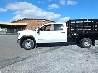 2025 GMC Sierra 3500HD Cab Chassis Pro Crew Cab 1SA - miniatura 3