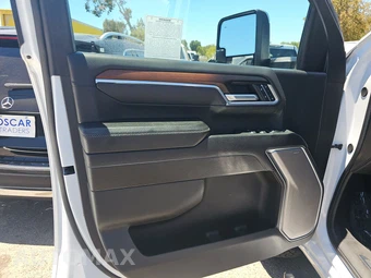 2025 GMC Sierra 3500HD Denali Crew Cab Long Bed 5SA - miniatura 9