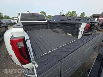 2025 GMC Sierra 3500HD Denali Crew Cab Long Bed 5SA DRW - miniatura 14