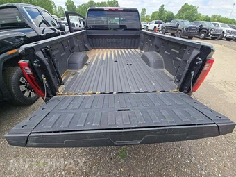 2025 GMC Sierra 3500HD Denali Crew Cab Long Bed 5SA DRW - miniatura 14